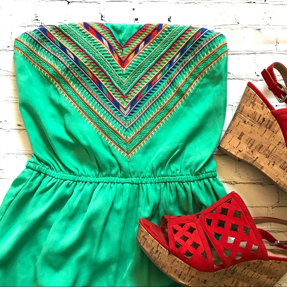 Sheer Leg Embroidered Romper Francesca’s Size S